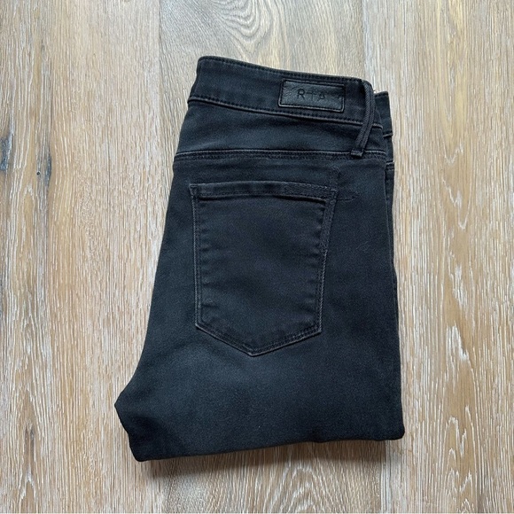 RtA Kiki Flare Crop Raw Hem Jeans in Black Dusk Wash Los Angeles - Size 25 - Picture 9 of 16